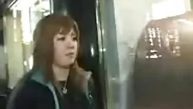 Mit einem schönen Arsch Liebe-für-sex. Das Mädchen hat viele Fans und wechselt normalerweise die Partner, um mehr Spaß zu haben. Jedenfalls, wenn sie Schwanz leidenschaftlichen Sex hat. Dann versuchte ein Mann sie mit einem kalten Schwanz kostenloser sex mit frauen zu beruhigen, den sie gerne behielt.