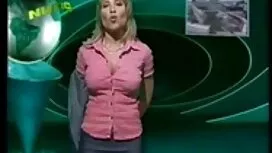Die Großmutter wachte auf, die Jungs haben sex mit ihm. Ein Mädchen ist ungeduldig und gratis sex in der nähe er ist glücklich, Sex mit ihrem Freund zu haben.
