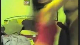 Nackte Mädchen kostenlose sex angebote im Badezimmer hat mit einem Spielzeug geübt. Mit der Tasse befestigte Dildow das Badezimmer an der Wand, wurde krebsartig und legte eine Muschi darauf. Schaum Verbreitung, masturbation, von pussy.