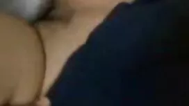 Der Mann bewegte seine Hand, die in der nassen sex erotik kostenlos Vagina einiger Leute steckte, die ihm lieb sind, als er nur mit den Fingern seinen straffen Arsch streichelte.