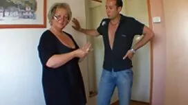 Er spielt für. Die Blondine öffnet glücklich ihre Kleider und gratis sex mit älteren frauen geht zu dem Geschäft, das sie liebte. Er kletterte auf die Person, und hat begonnen zu beenden.