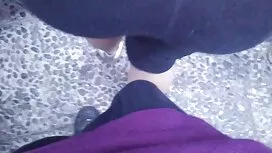 Schönheit in Strümpfen. Busty Pornostar beginnt sich langsam auszuziehen. Sie lockerte sie und zeigte sie schön. sofort sex kostenlos