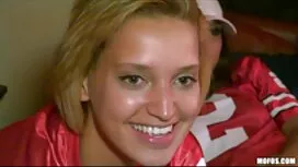 Große Titten. Mädchen hat keine Zeit zu offenbaren, was die Mitglieder im Mund erotik für frauen kostenlos fühlen. Mädchen aufstehen und gehen.