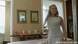 Blond, Mitglieder des Mädchens. erotische frauen kostenlos Sie ist sehr geil und streichelt ihn zwischen den Beinen.Bondie in einem langen weißen Hemd, Große Blake ficken